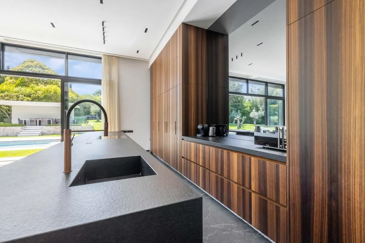 Superbe Villa D'Architecte Mougins 0*,  Francja